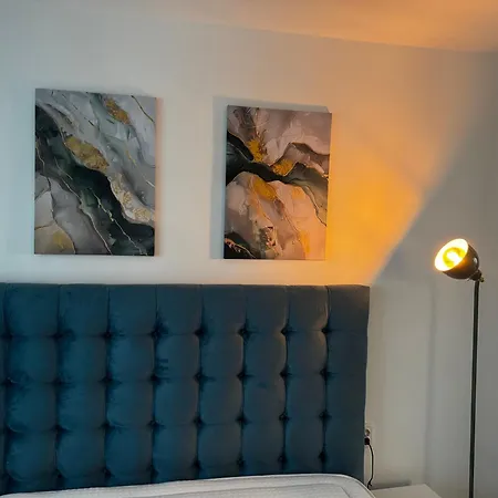 Urban Oasis Modern In The Heart Of The Apartment *