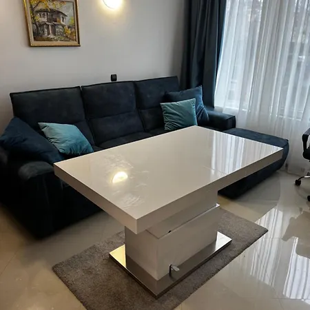 Urban Oasis Modern In The Heart Of The * Burgas